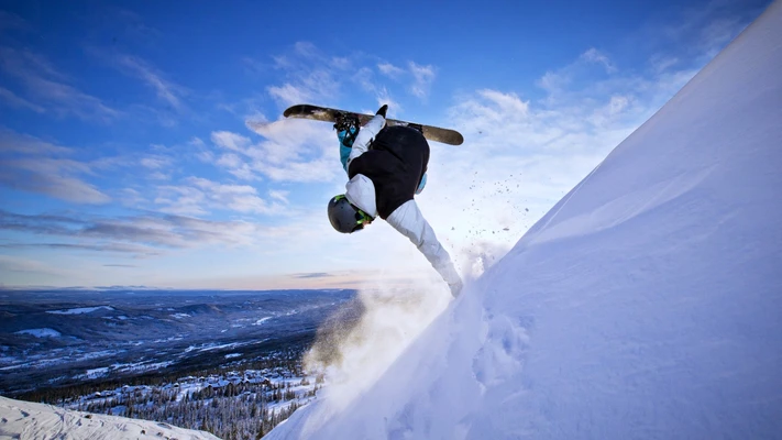 4K超清冬季极限滑雪运动高清桌面壁纸