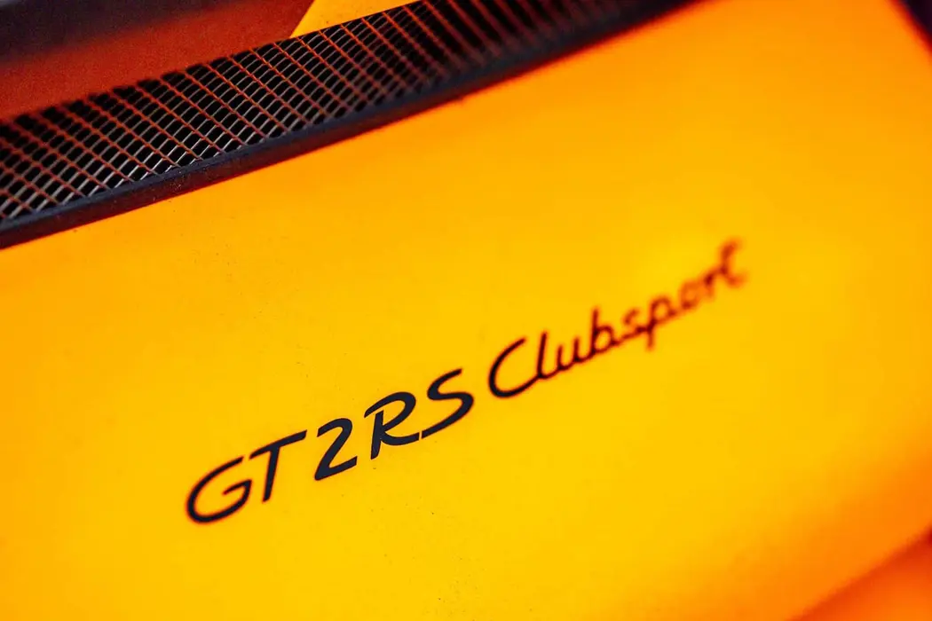  保时捷911 2023款 GT2 RS Clubsport Evo赛车壁纸