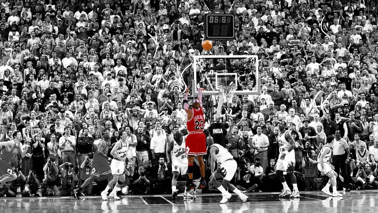 篮球飞人迈克尔·乔丹（Michael Jordan）高清桌面壁纸