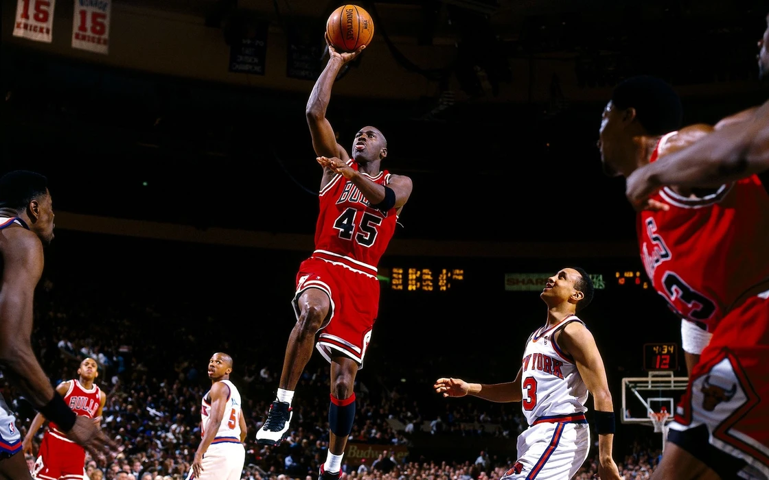 篮球飞人迈克尔·乔丹（Michael Jordan）高清桌面壁纸