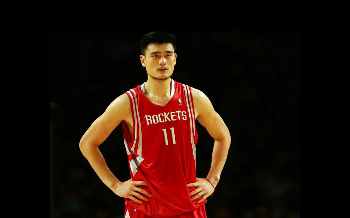 NBA篮球明星姚明高清桌面壁纸