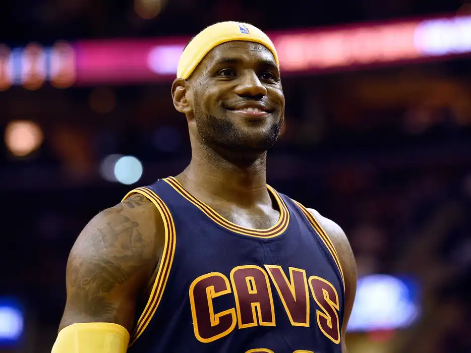 勒布朗·詹姆斯（LeBron James）高清桌面壁纸