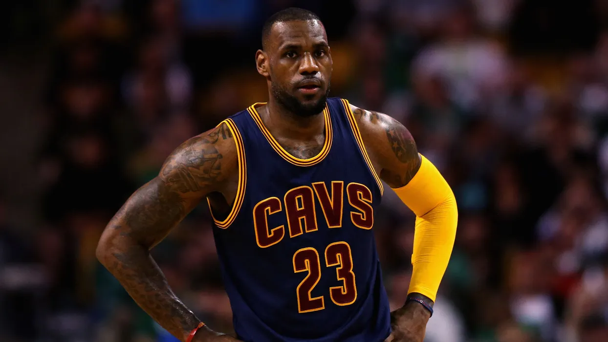勒布朗·詹姆斯（LeBron James）高清桌面壁纸