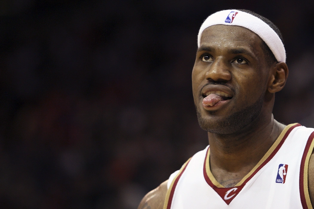 勒布朗·詹姆斯（LeBron James）高清桌面壁纸