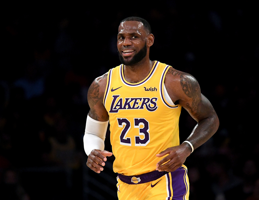 勒布朗·詹姆斯（LeBron James）高清桌面壁纸