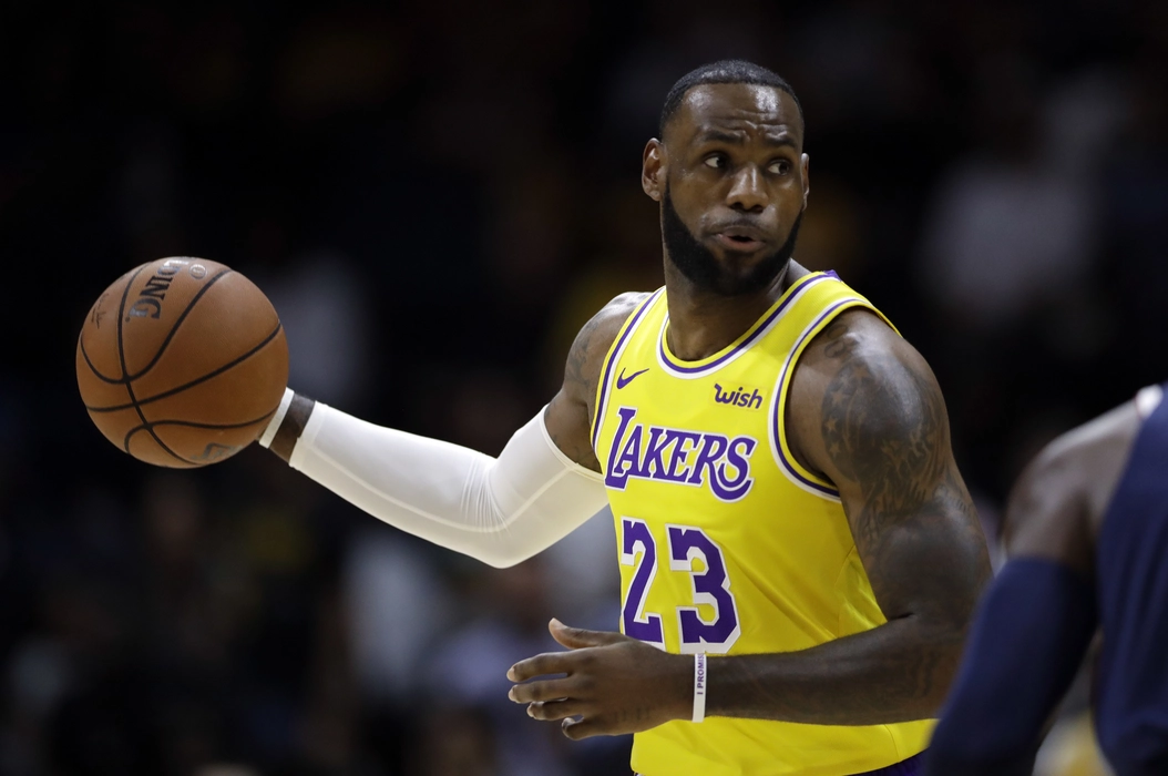 勒布朗·詹姆斯（LeBron James）高清桌面壁纸