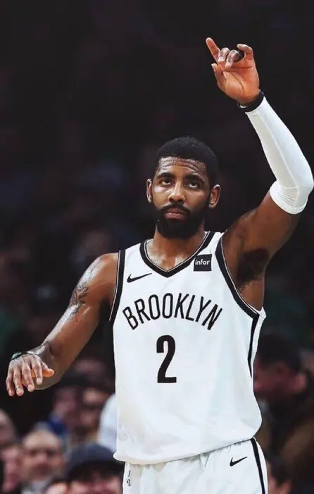 帅气的NBA球星凯里·欧文（Kyrie Irving）高清桌壁纸