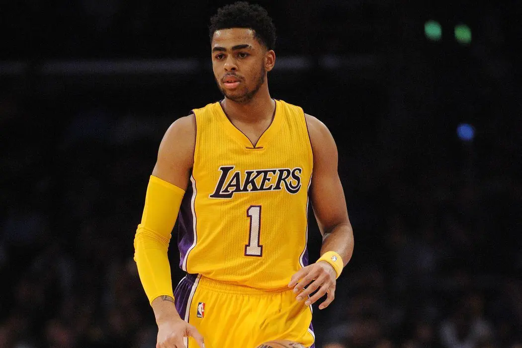 NBA名将德安吉洛·拉塞尔（D Angelo Russell）高清桌面壁纸