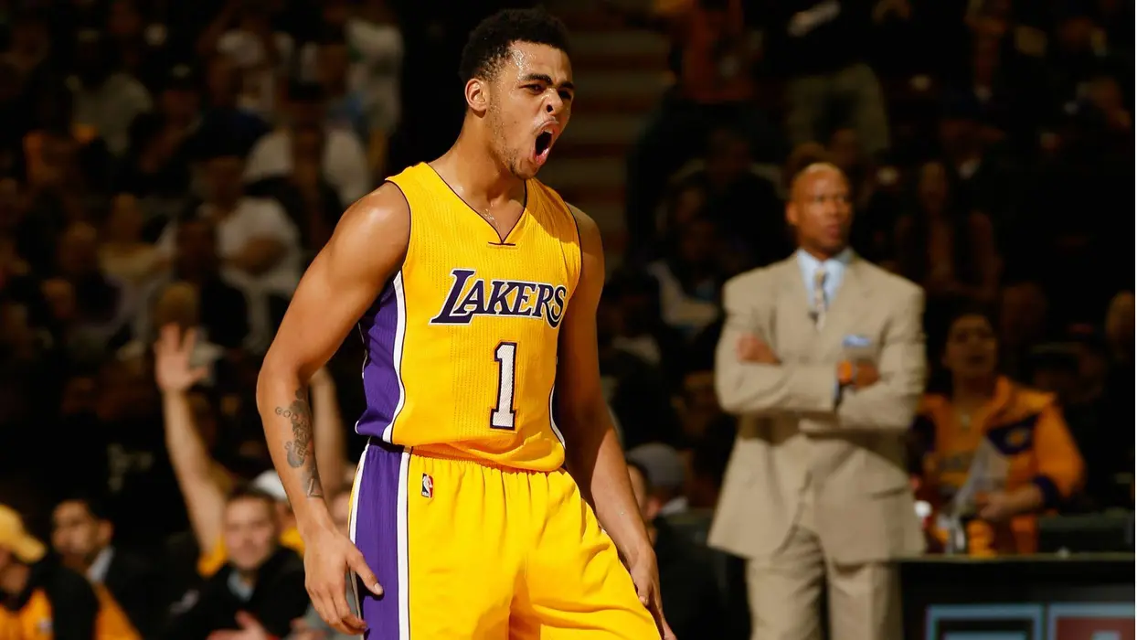 NBA名将德安吉洛·拉塞尔（D Angelo Russell）高清桌面壁纸