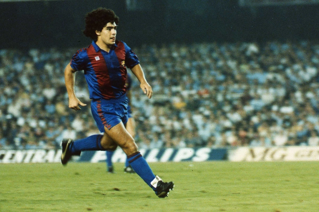 迭戈·马拉多纳（Diego Armando Maradona）高清桌面壁纸