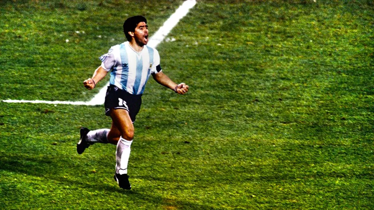 迭戈·马拉多纳（Diego Armando Maradona）高清桌面壁纸