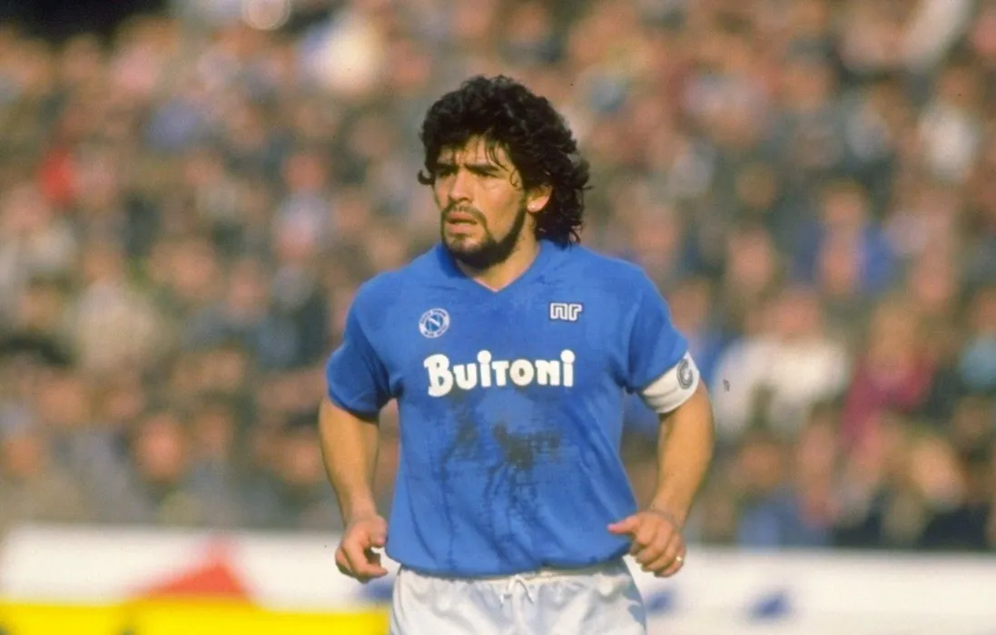 迭戈·马拉多纳（Diego Armando Maradona）高清桌面壁纸