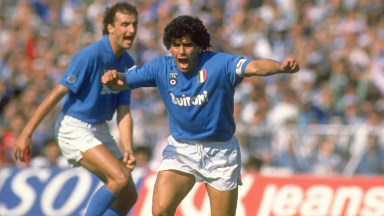 迭戈·马拉多纳（Diego Armando Maradona）高清桌面壁纸