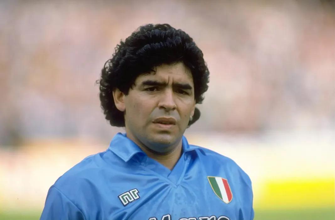 迭戈·马拉多纳（Diego Armando Maradona）高清桌面壁纸