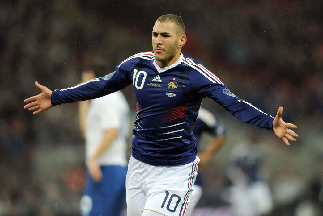 卡里姆·本泽马（Karim Benzema）高清图片桌面壁纸
