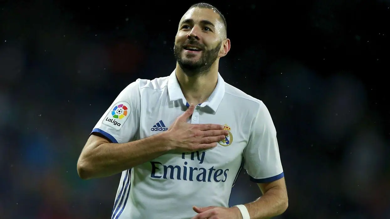 卡里姆·本泽马（Karim Benzema）高清图片桌面壁纸