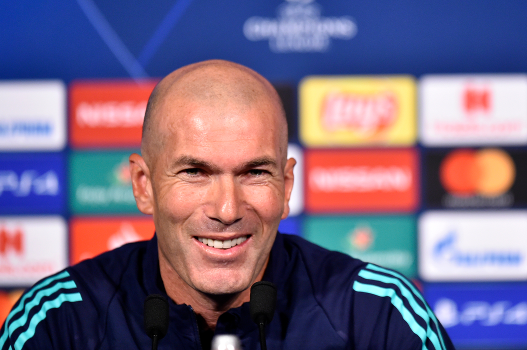 齐内丁·齐达内（Zinedine Zidane）高清图片桌面壁纸