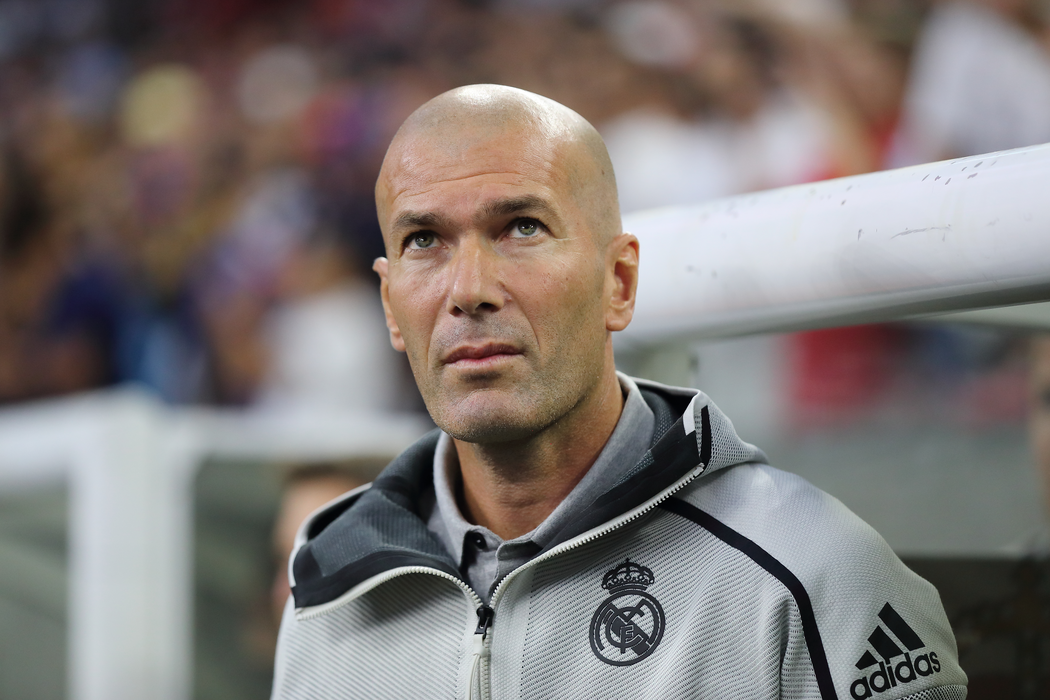 齐内丁·齐达内（Zinedine Zidane）高清图片桌面壁纸