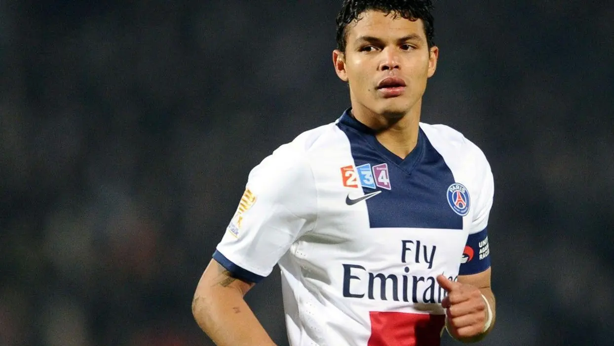 蒂亚戈·席尔瓦（Thiago Silva）高清图片桌面壁纸