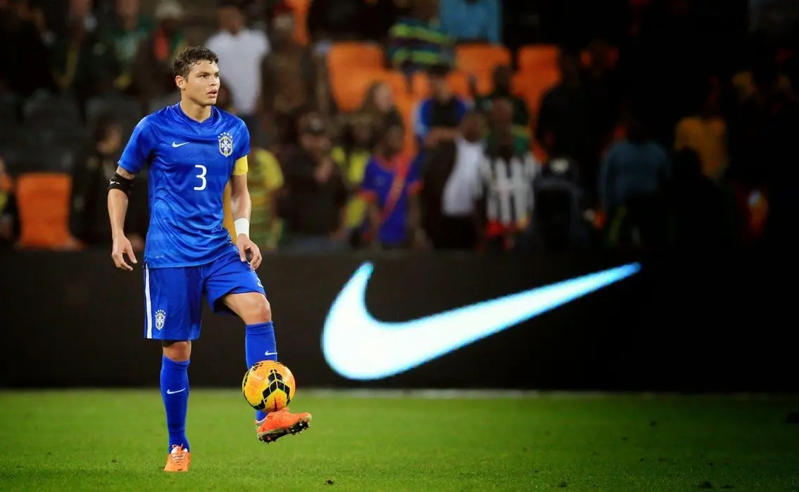 蒂亚戈·席尔瓦（Thiago Silva）高清图片桌面壁纸