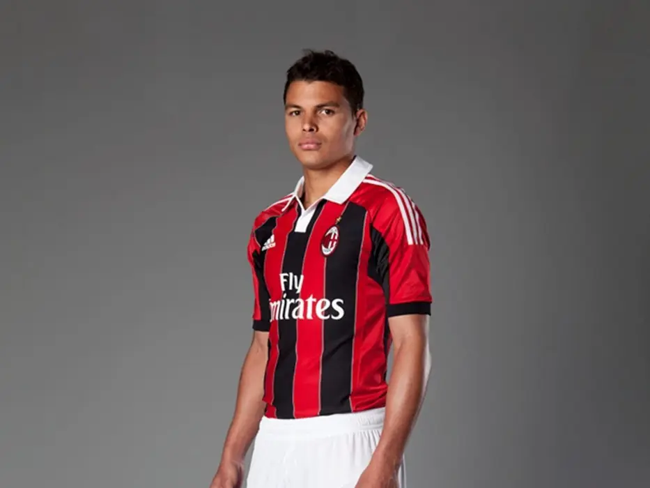 蒂亚戈·席尔瓦（Thiago Silva）高清图片桌面壁纸