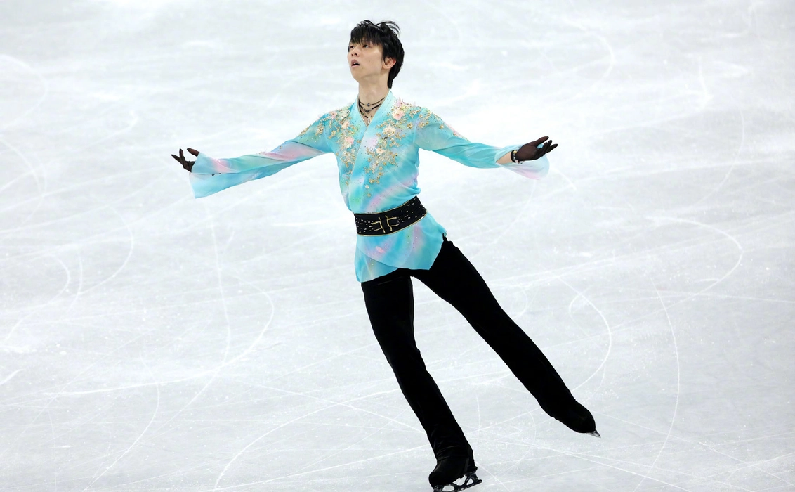 羽生结弦演绎天与地精彩图片
