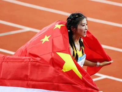 中国田径运动员吴艳妮高清图片壁纸