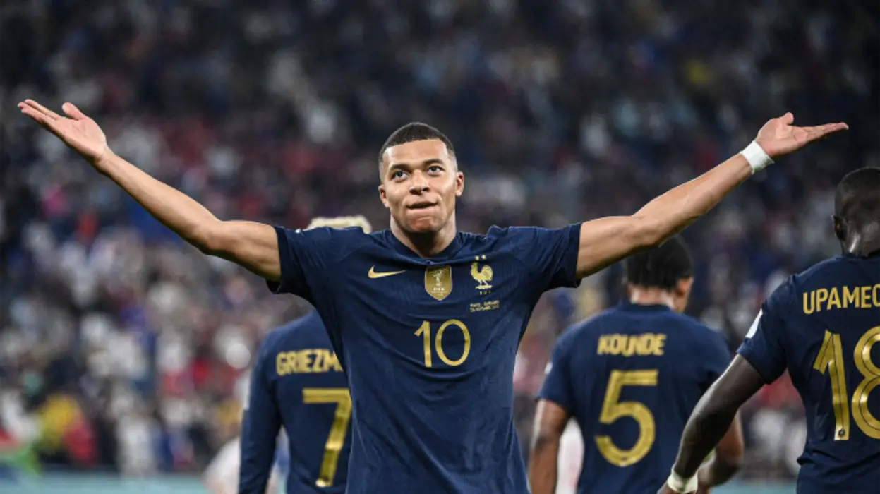 基利安·姆巴佩（Kylian Mbappé）图片桌面壁纸