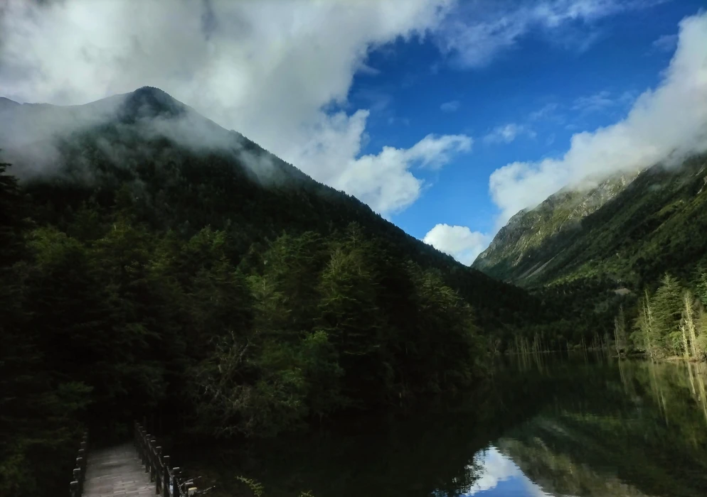 贡嘎山木格措图片旅游风景桌面