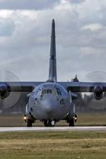 C-130运输机高清图片桌面壁纸