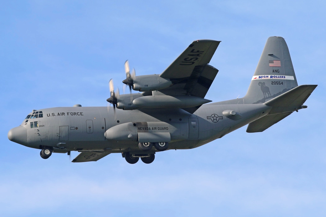 C-130运输机高清图片桌面壁纸