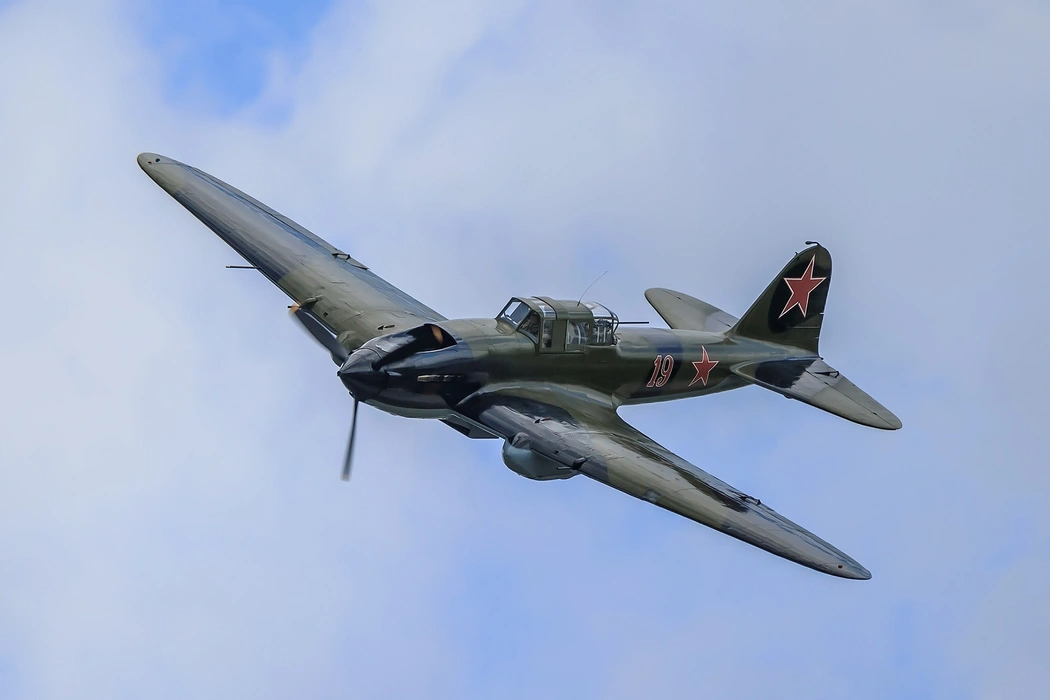伊尔-2攻击机(Ilyushin Il-2)图片桌面壁纸