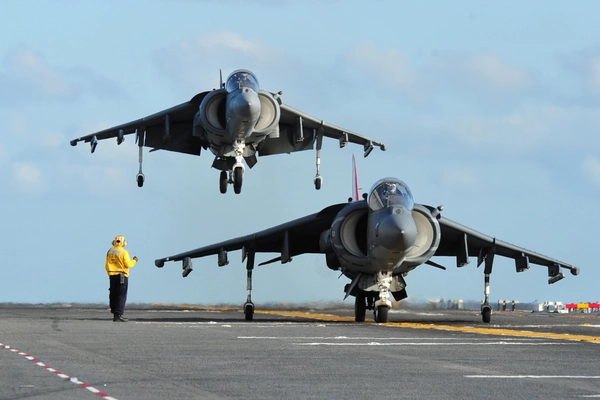 （AV-8 Harrier）AV-8战斗机图片壁纸