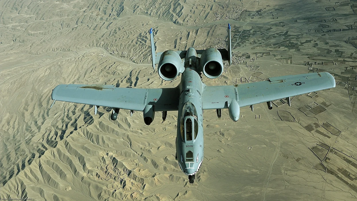 A-10攻击机（Thunderbolt II）图片壁纸