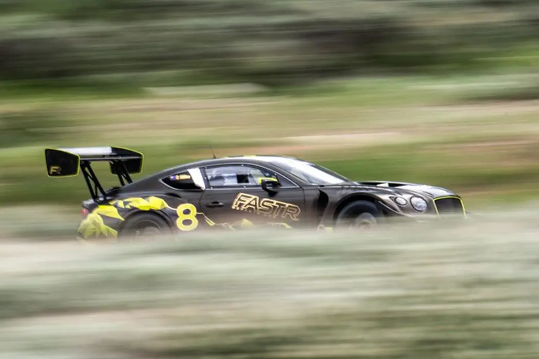 宾利 欧陆 2021款 GT3 Pikes Peak 图片壁纸