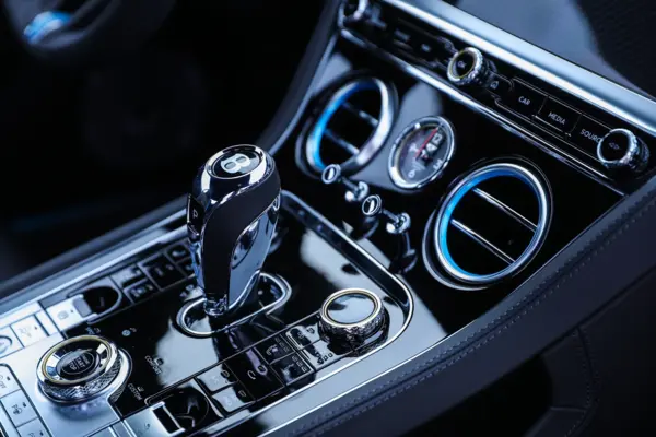 宾利 欧陆 2022款 ICE GT 汽车图片壁纸