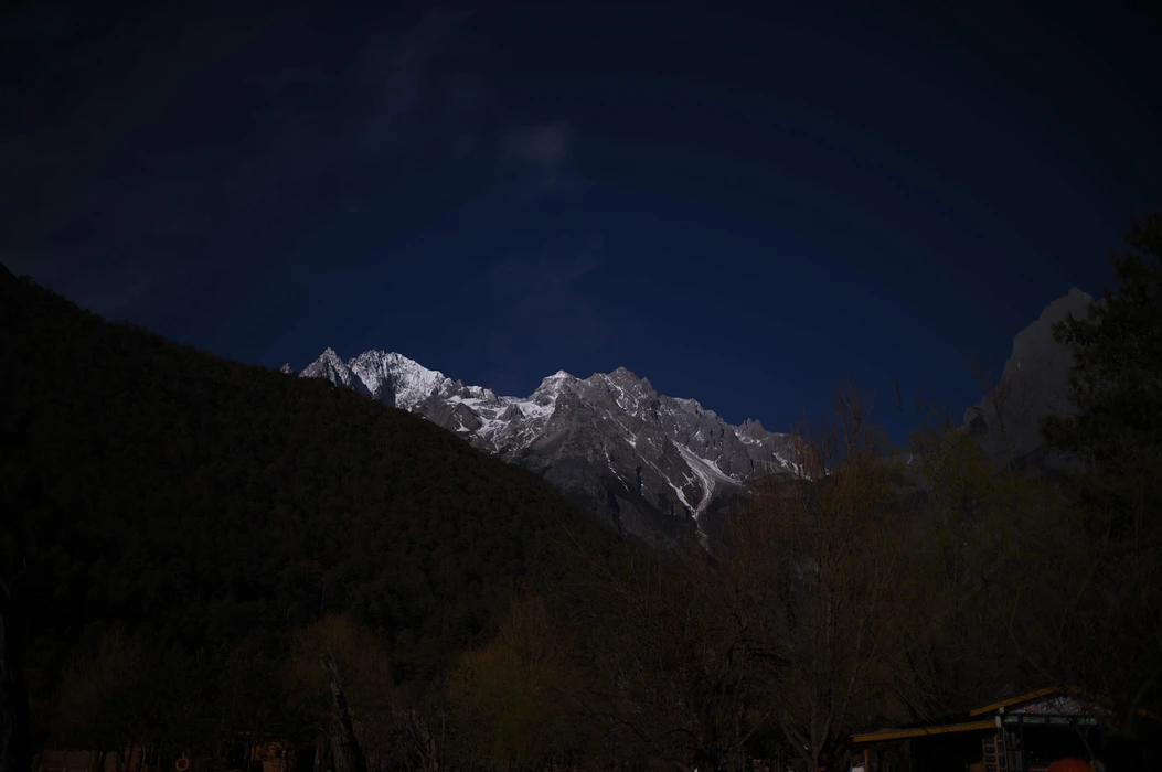 玉龙雪山的自然美旅游风景桌面