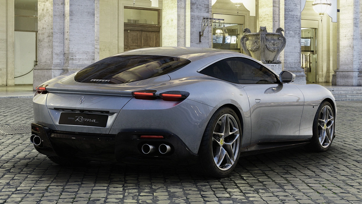 银色法拉利 Ferrari Roma 超跑图片壁纸