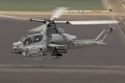 AH-1Z蝰蛇直升机图片桌面壁纸