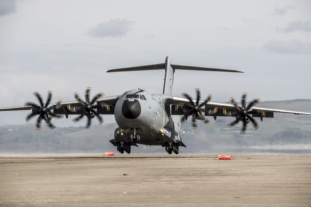 A400M运输机（Airbus A400M）高清图片桌面壁纸