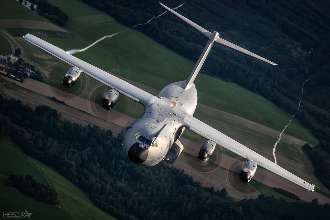 A400M运输机（Airbus A400M）高清图片桌面壁纸