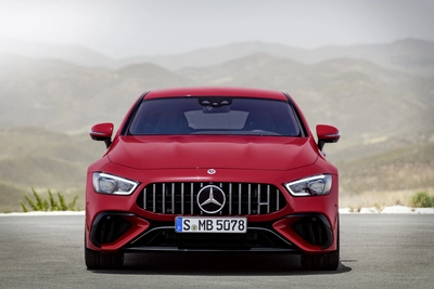 红色梅赛德斯 AMG GT 63 S 跑车壁纸