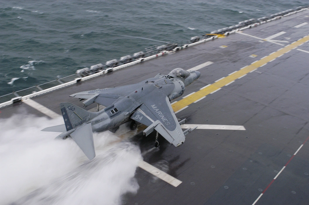 AV-8 Harrier（AV-8战斗机）图片桌面壁纸