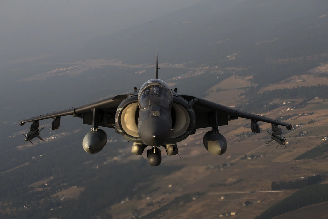 AV-8 Harrier（AV-8战斗机）图片桌面壁纸