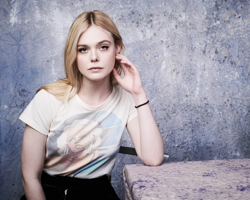 艾丽·范宁 （Elle Fanning）图片桌面壁纸