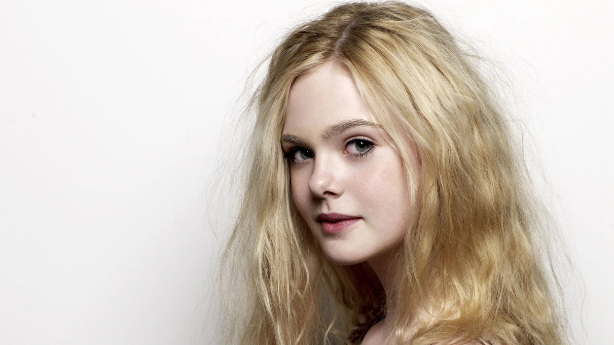 艾丽·范宁 （Elle Fanning）图片桌面壁纸