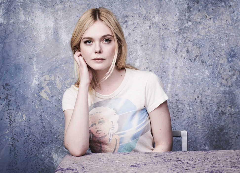 艾丽·范宁 （Elle Fanning）图片桌面壁纸