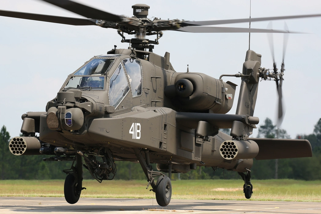 AH-64阿帕奇直升机图片桌面壁纸