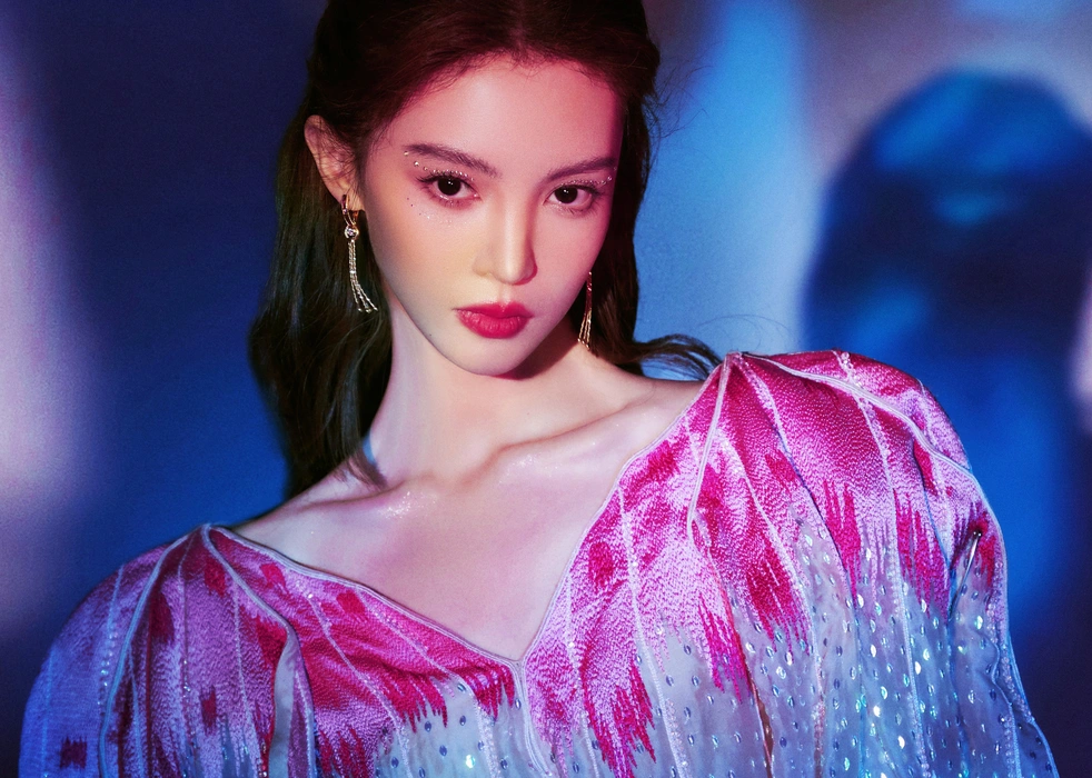 金晨璀璨繁华氛围感写真图片壁纸