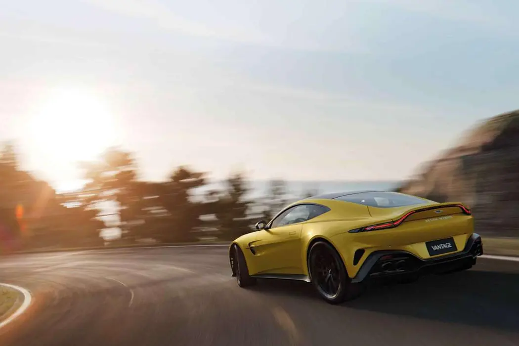 阿斯顿·马丁Vantage2025基本型跑车壁纸